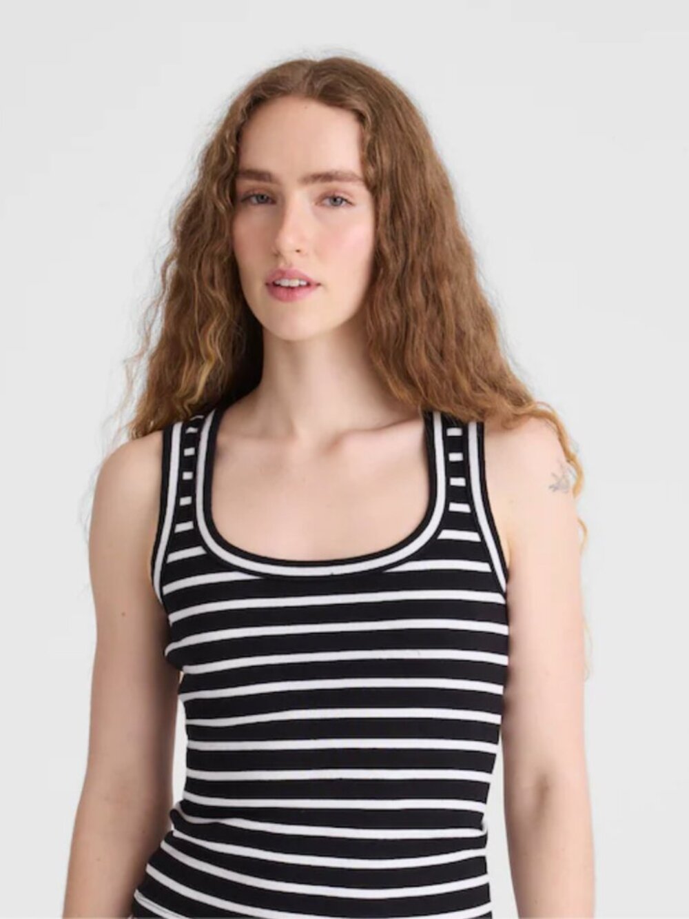 Madewell "The '90s Scoopneck Tank in Compact Cotton" in Jet Black size M NWT